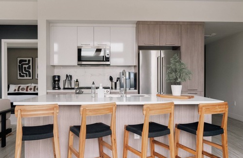 Highland Condo | Rhythm of Night | Espadin LoHi