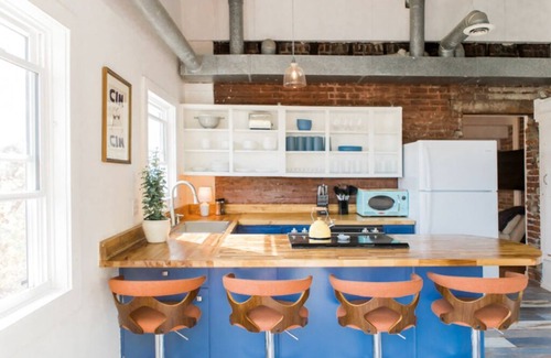 Mount Adams House | Rhythm&Views- Hillside home in Mount Adams with Hot Tub and River Views
