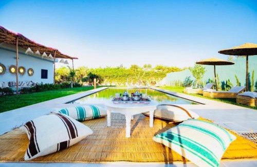 Tnine Ourika Hotel | RIAD DAR ESSOURY Marrakech