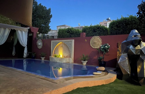 Targa Villa | RIAD DAR NAFAA MAGNIFICENT VILLA PRIVATE POOL JACUZZI QUIET 7 KMS FROM THE CENTER