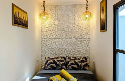 Arset El Bilk House | Riad LISA, ideal location in Marrakech Medina, sleeps 6, roof-top