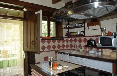 Mombeltran Cottage | Riata house for 8 people