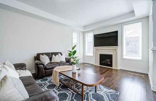 Richmond Hill Villa | Richland Modern Luxury house