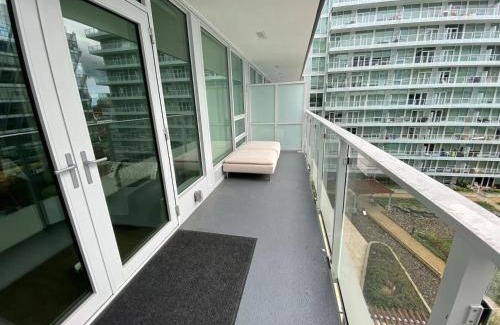 Richmond City Centre Apartment | Richmond center apartment