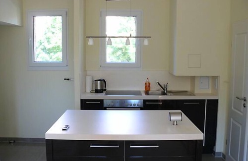 Charlottenburg-Wilmersdorf Apartment | Right on Lietzensee located well maintained apartment in the middle of the West City