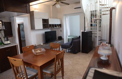 Pontecagnano Faiano House | Rilassante E Indipendente- La Rondinella -detacha