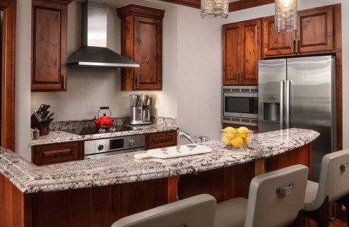 Vail Villa | RITZ-CARLTON RESIDENCES Charming 3-bedroom villa with WiFi, AC in beautiful Vail