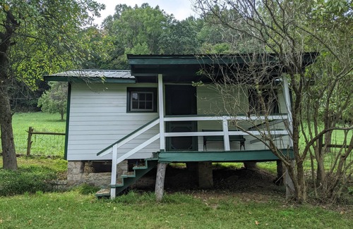 Hopewell House | River Cabin - Single Family Getaway on the Juniata River