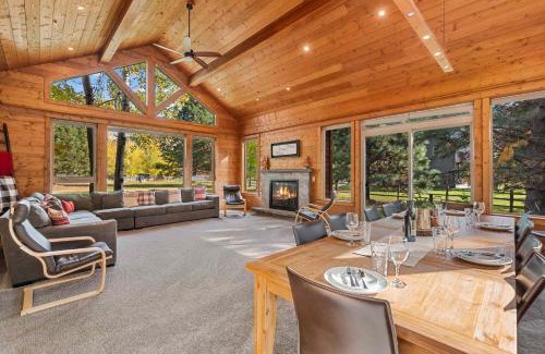 Leavenworth House | River Lodge in Plain - Meredith Lodging