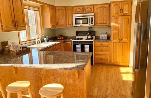 Sheboygan Falls House | River Meadow Getaway in Sheboygan Falls