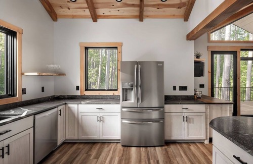 Shenandoah Cabin | River Pines Retreat! Cozy 4-bedroom cabin on the Shenandoah River.
