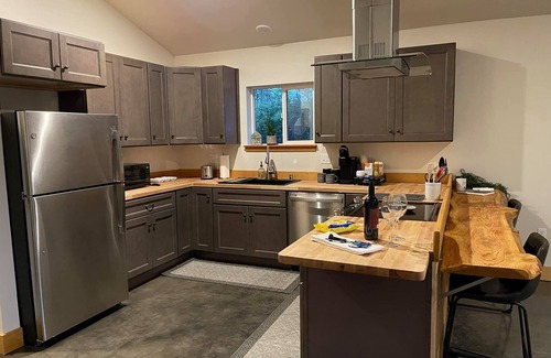 Aberdeen Apartment | River Run Apartment