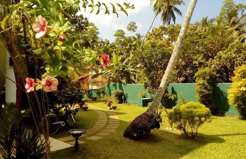 Darga Town House | River shadow villa