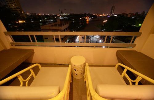 Talat Noi House | River View Residence