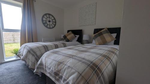 Broadford House | Riverbank Cottage