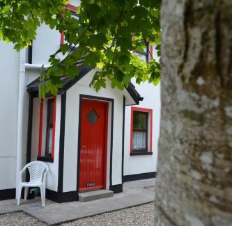 Scarriff House | Riverbank Cottages