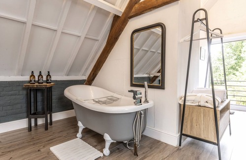 Fonthill Bishop Bed & Breakfast | Riverbarn Fonthill Bishop