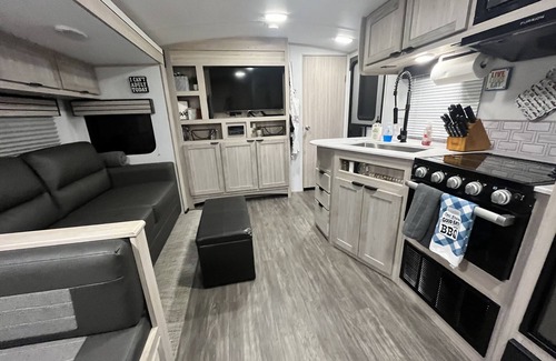 North Yelm House | Riverfront 2 bed RV on PROPERTY- PETS OK! Minutes from Nisqually Red Wind Casino
