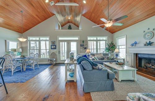 Hobucken House | Riverfront Aurora Home with Deck and Private Pier!
