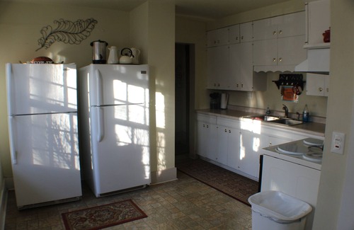 Galt Cottage | Riverfront Cottage located in historic park