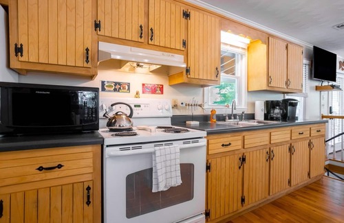 Draper Cabin | Riverfront/Easy River Access/Flat Yard 3BS10