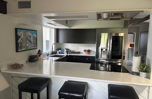 Seguin House | Riverfront estate in Seguin, perfect for midweek or weekend getaway.