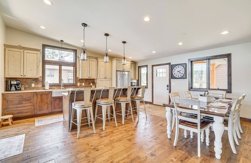 Wabasha House | Riverfront Home w/Yard Games in Wabasha!