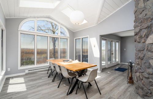 Hager City Villa | Riverfront Inn