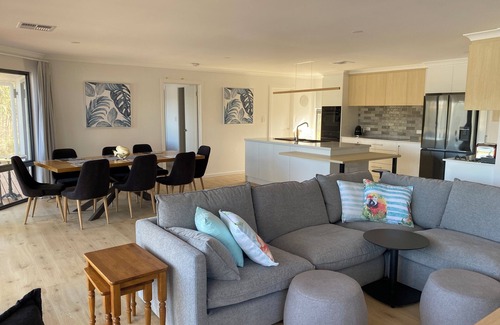 Brenda Park House | Riverfront Luxury Brenda Park, Morgan, SA, Murraylands Riverland