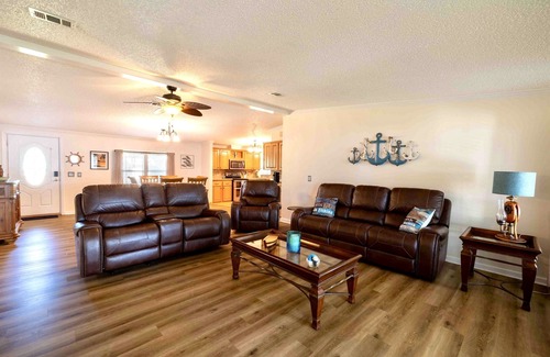 Crescent City House | Riverfront Retreat w/Dock, Lifts & Sunset Views