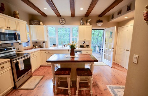 Payson Cabin | Riverfront Retreat. Year-round river in North Payson.