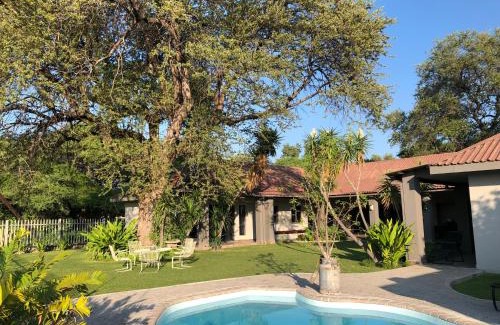 Maun House | Riverise Guesthouse