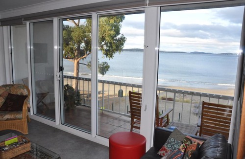 Kingston Beach Apartment | Rivermouth on Kingston Beach