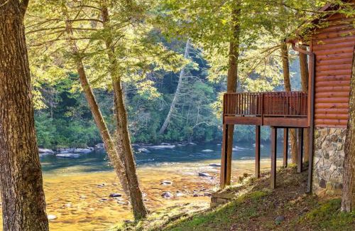 Blue Ridge House | Rivers D Lite - Trout fishing, tubing, kayaking all minutes from Downtown Blue Ridge, GA