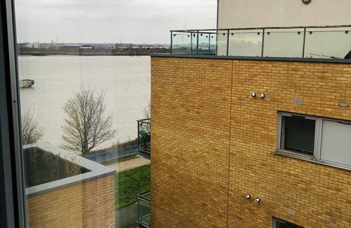 Greenwich Apartment | Riverside Apartment