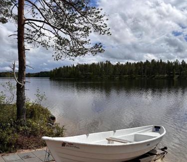 Kuusamo Villa | Riverside cabin Hiekkaranta