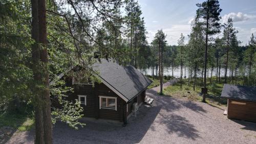 Kuusamo Villa | Riverside cabin Hiekkaranta