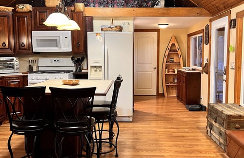 Chase Mills Cabin | Riverside cabin with excellent kayaking and fishing