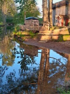 Karjalohja House | Riverside cottage