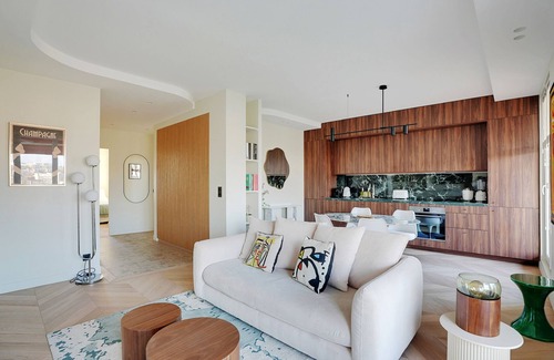 Billancourt–Rives de Seine Apartment | Riverside Chic Loft