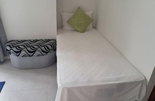 Grand River South East House | Riverside Holiday Home
