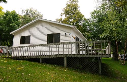 Richmond Resort | Riverside Resort