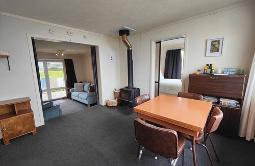 Riverton House | Riverton Beach Bliss Retreat