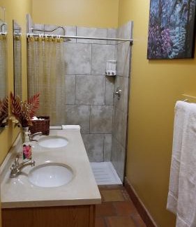 Lansdowne Bed & Breakfast | Riverview B&B