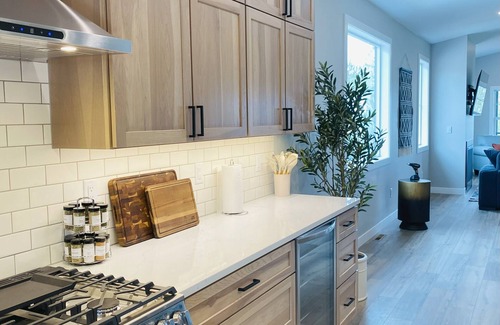 Duluth House | RiverWest Rivers Edge on the River - Brand New -20% off Bike Rentals