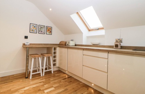 Roundham Cottage | RIVIERA HEIGHTS, family friendly in Paignton