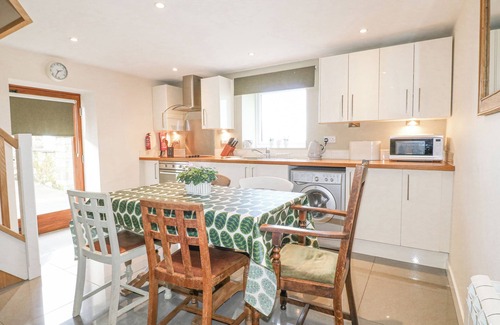Forsbrook Cottage | ROACHES VIEW BARN, family friendly, with open fire in Wetley Rocks