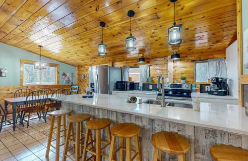St Germain House | Roaming Deer Cottage