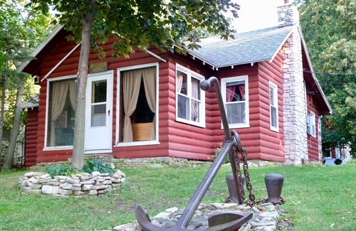 Idlewild Cottage | Robertson's Cottages; Door County Waterfront Resort/Harbor Home, Dog Friendly