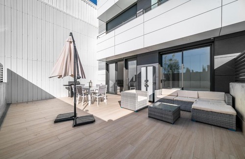 La Roca del Valles Apartment | Roca village holidays